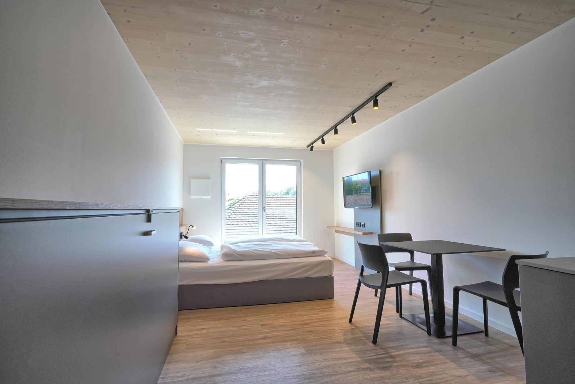 Timber One Boardinghouse Dorfen Aparthotel Ngoại thất bức ảnh