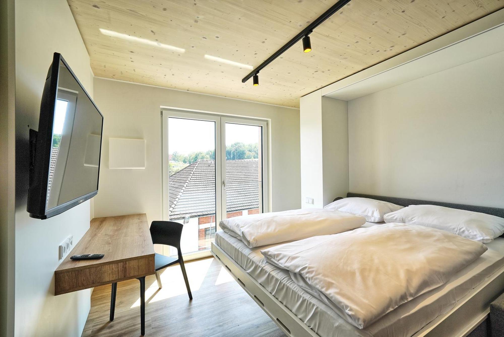 Timber One Boardinghouse Dorfen Aparthotel Ngoại thất bức ảnh